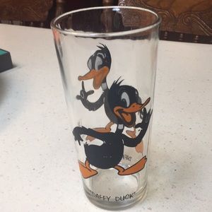 1973 Warner Bros Pepsi  collector series  “Daffy Duck”